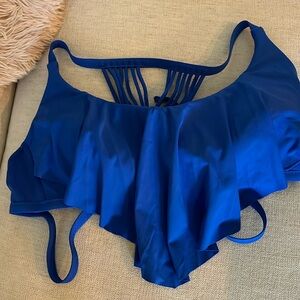 Swim top. Excellent condition. Becca by Rebecca Virtue. Size 1X (16/18)